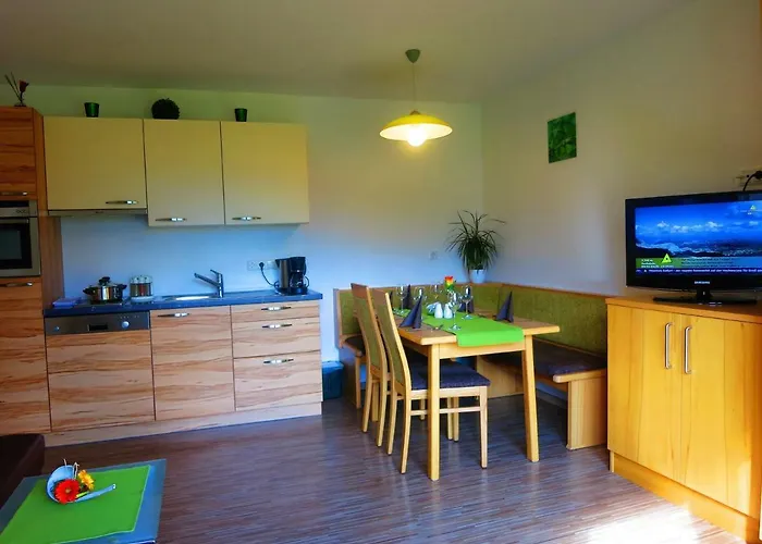 豪斯全景旅馆 *